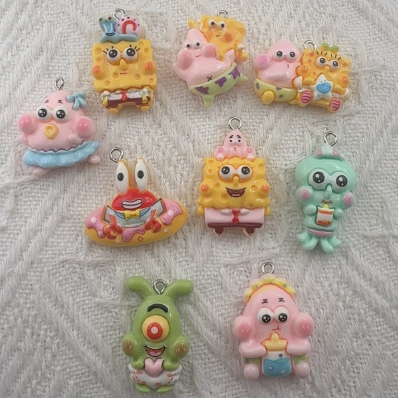 Jewelry Making - 10 pendenti in resina a forma