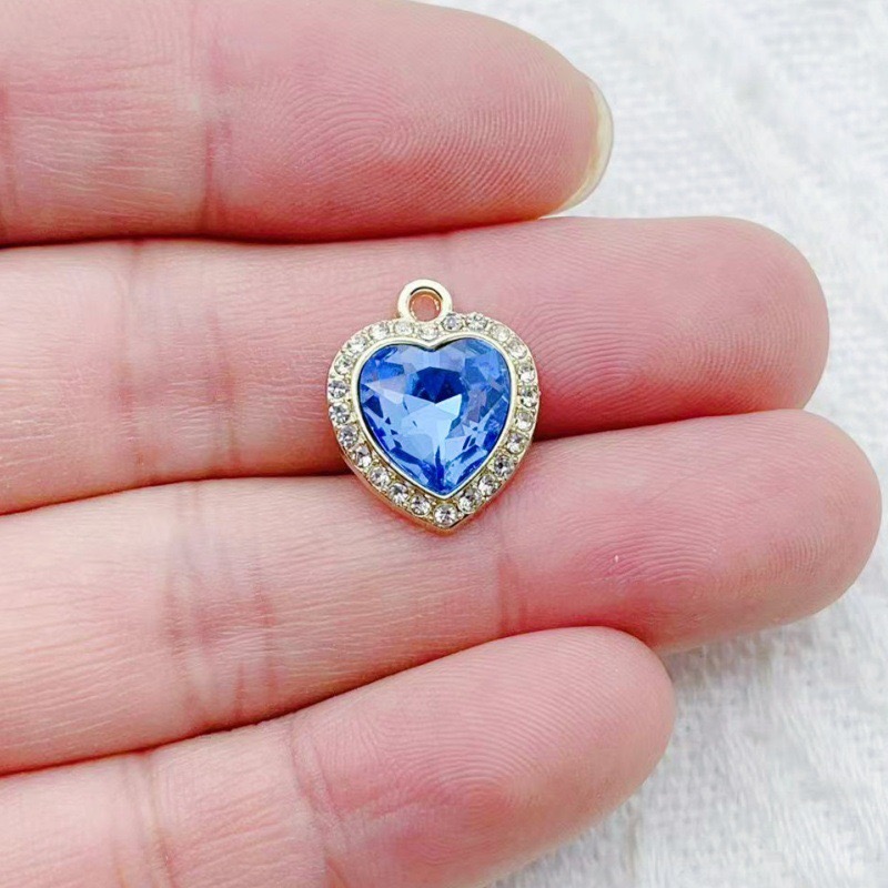 10 pendenti a forma di cuore c - Jewelry Making recensione e prezzo